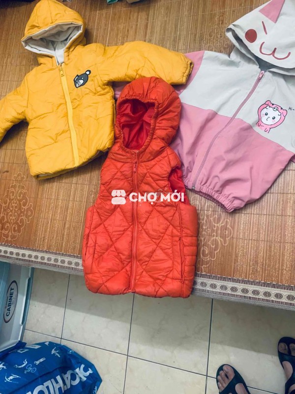 40k 3 áo khoác đẹp ấm xịn cho bé