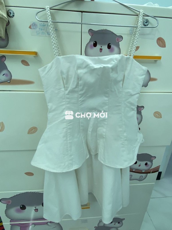 Đầm 2 dây nữ màu Trắng size L Mới 99%