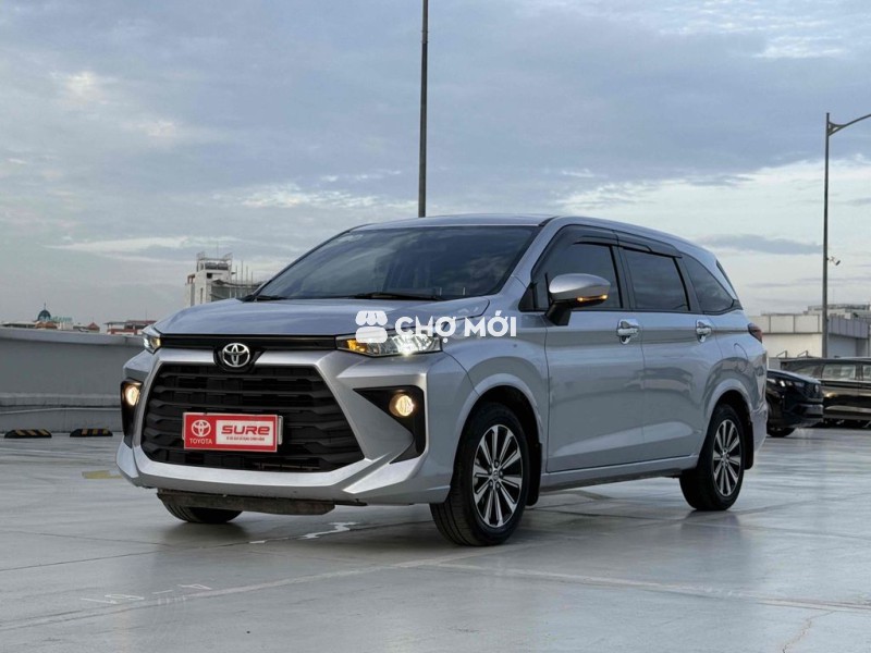 Toyota Avanza Premio 2025 1.5G Bạc 10.800 km