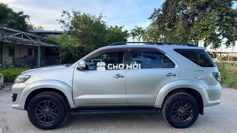 Toyota Fortuner 2015 2.7V 4x4 - 1500000 km