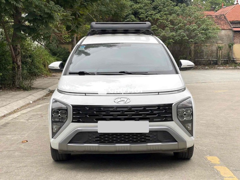 Hyundai Stargazer 1.5 AT Cao cấp Premium