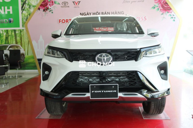 Toyota Fortuner Legender New 100%