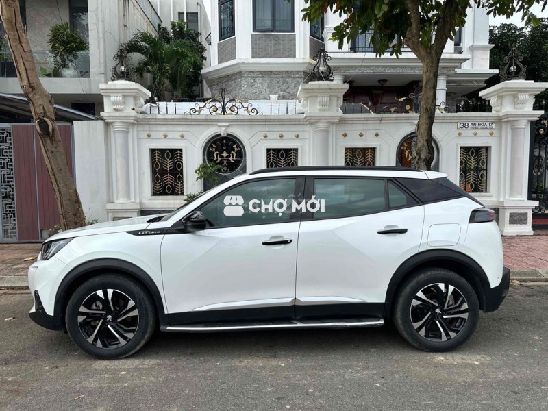 Peugeot 2008 GT Line 3,7v km sx 2022