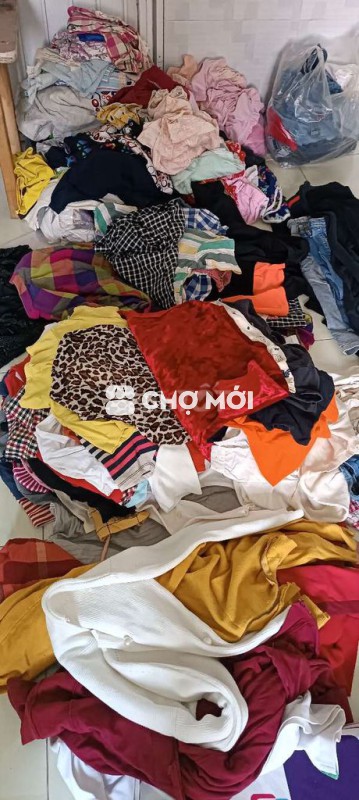 Quần áo nữ đã qua sử dụng