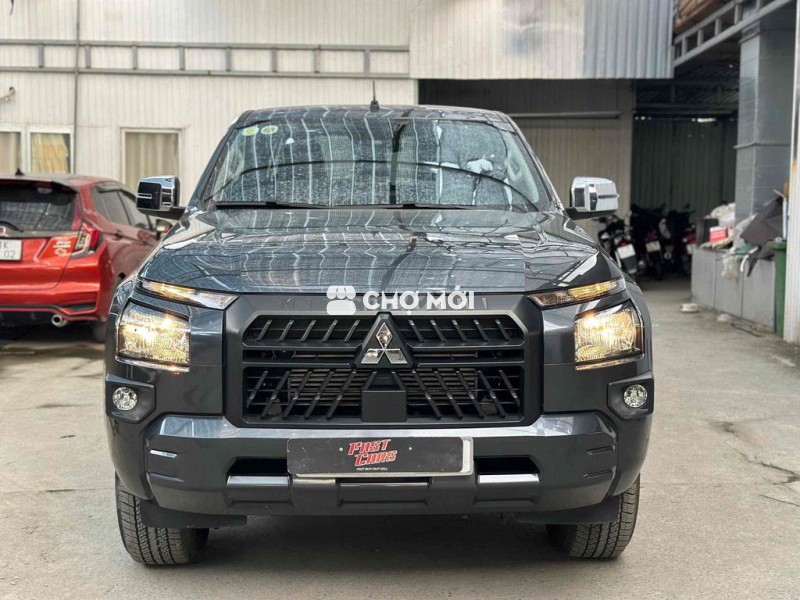 Mitsubishi Triton 2025 GLX 2.4 14.000 km Xám