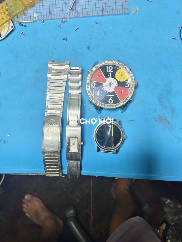 Đồng hồ đeo tay RADO Nam Kim loại