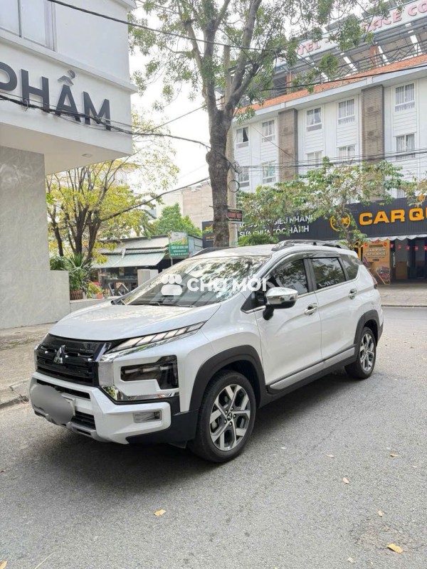 Mitsubishi Xpander Cross 2024 lướt chính hãng