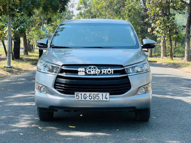 Toyota Innova 2018 G 42000 km Bạc