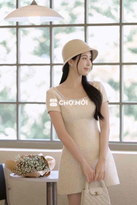 pass váy dạ tweed đính đá