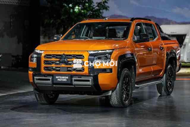 Mitsubishi Triton 2025 4x4 12000 km