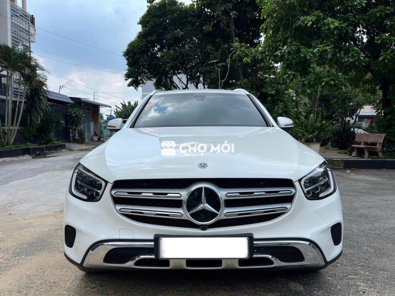 Mercedes Benz GLC 200 4Matic 2021 Trắng 15,000 KM.
