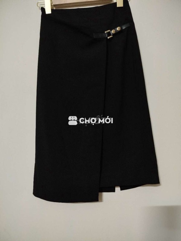Chân váy Ivymoda Nữ Đen size S
