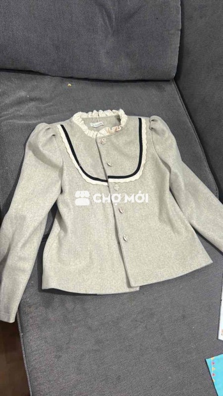 Thanh lý Áo khoác nữ vải mềm mại cổ bèo size S