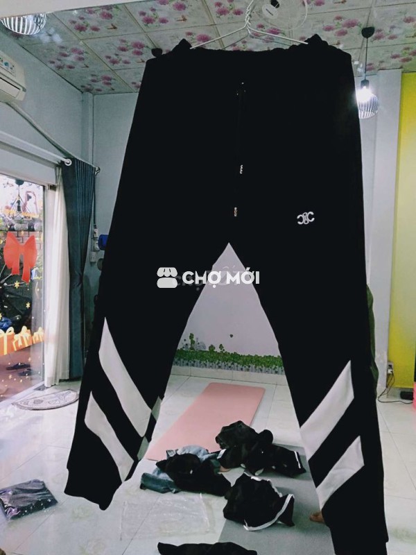 Quần thể thao size 28 29 30 31 mặc vừa mới 100%