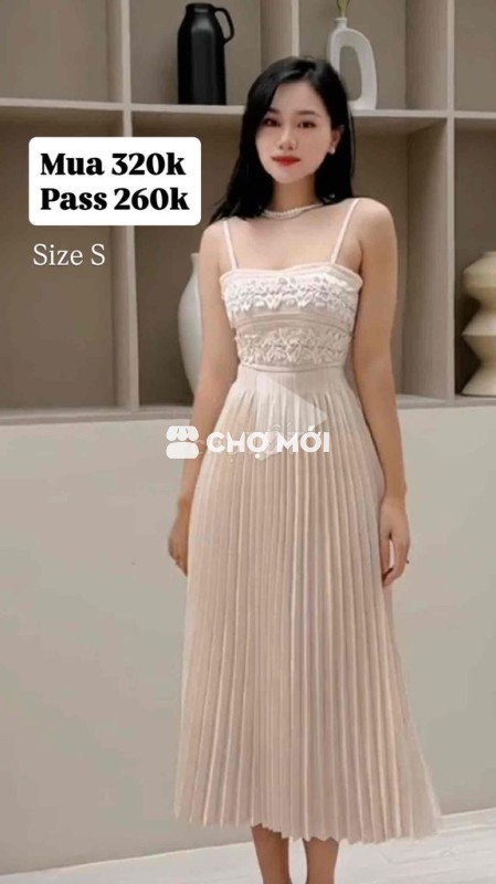 Đầm nữ size S màu Be