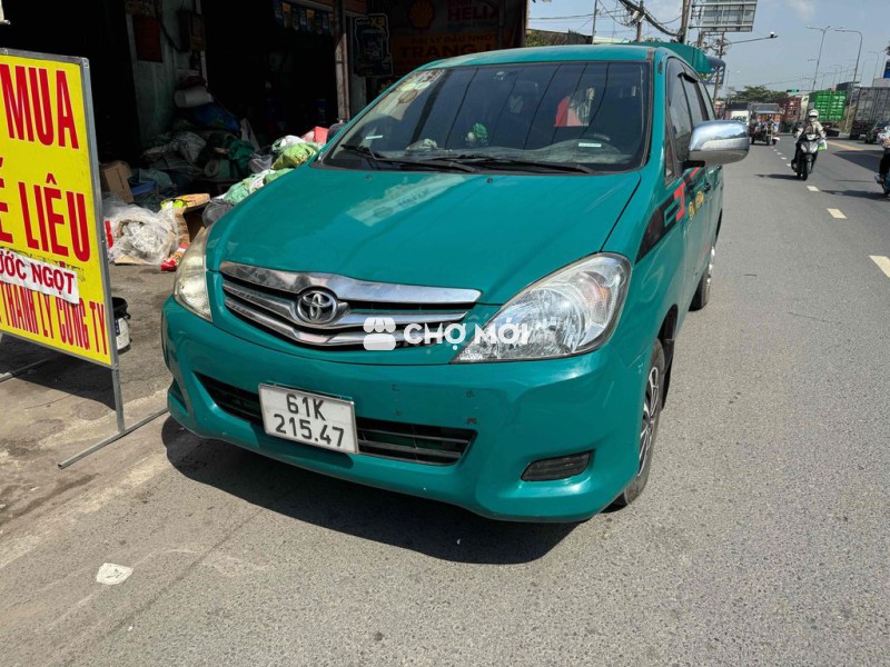 Toyota Innova 2010 E Xanh ngọc