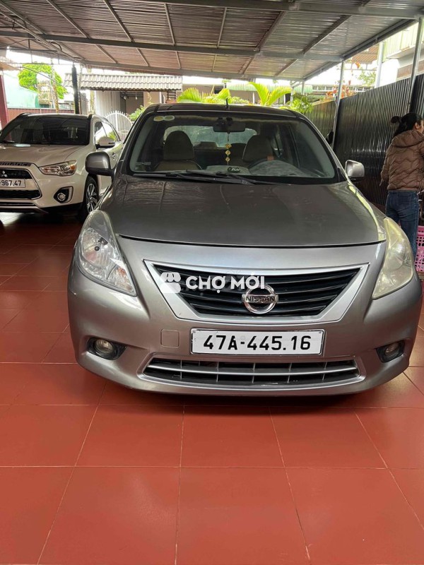 nissan sunny xe nhật đời 2014