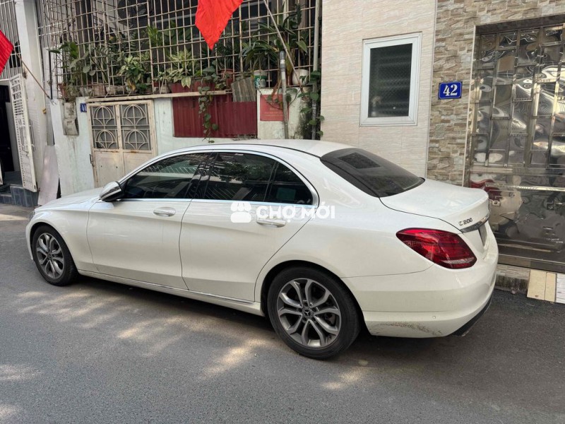 Mercedes-Benz C200 2018 Trắng 65000 km