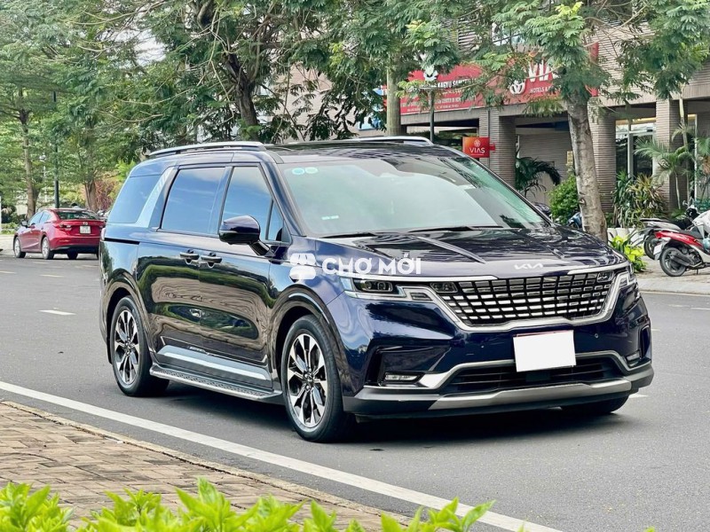Kia Carnival 2.2D Signature 2022 - 1 chủ từ đầu