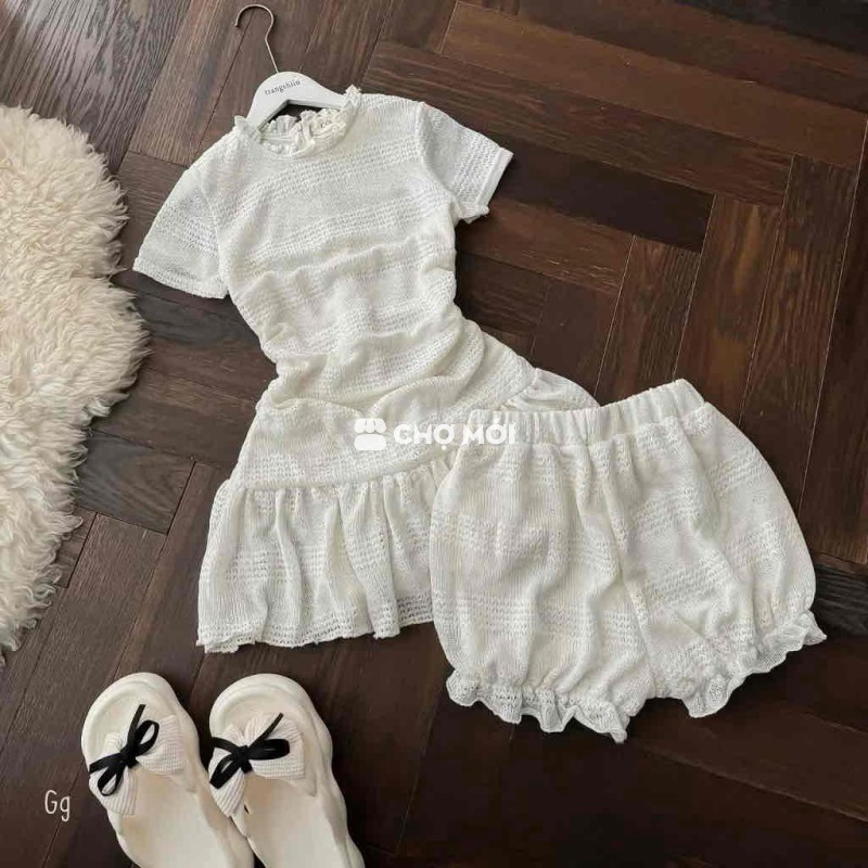 Set đồ nữ len trắng