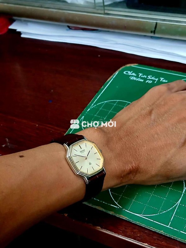 Đồng hồ Seiko Tank Thép Da Vàng Nâu