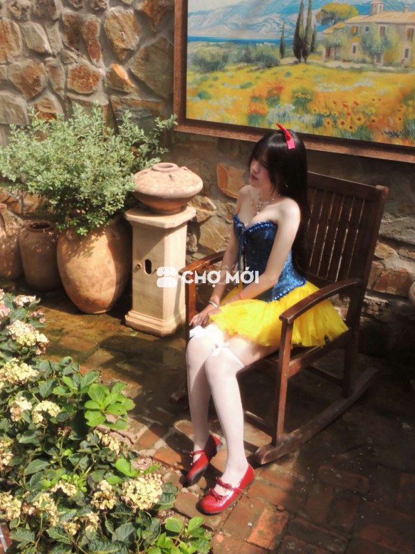 áo corset và chân váy