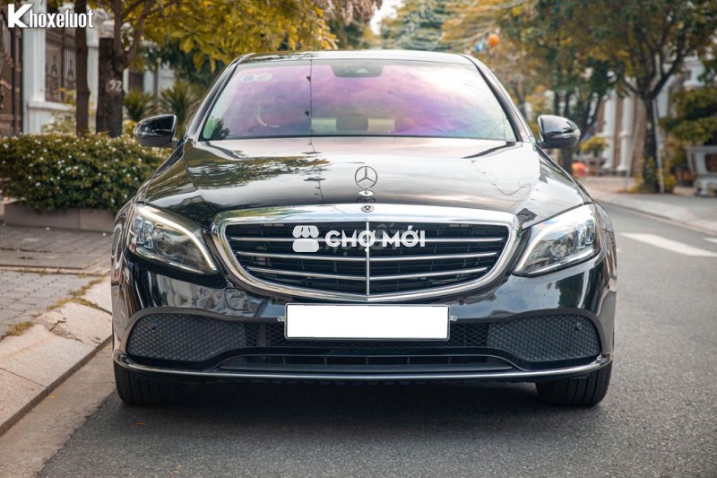 Mercedes C200 Exclusive 2020 Đen 30000 km
