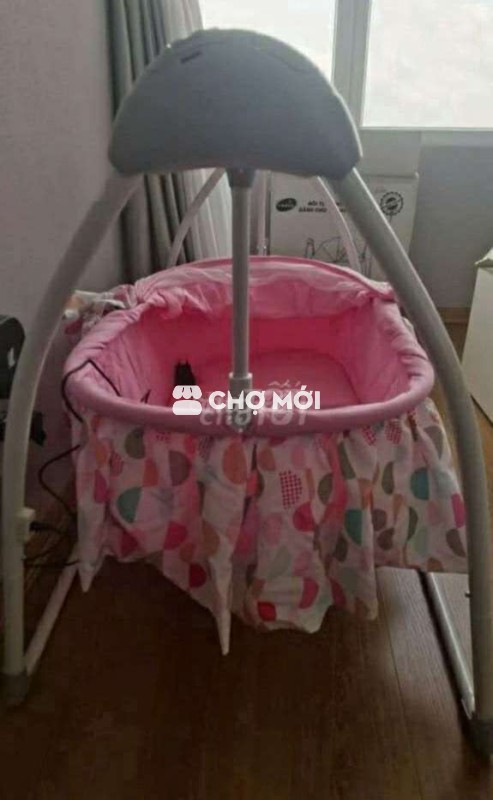 thanh lý nôi em bé còn mới 99%