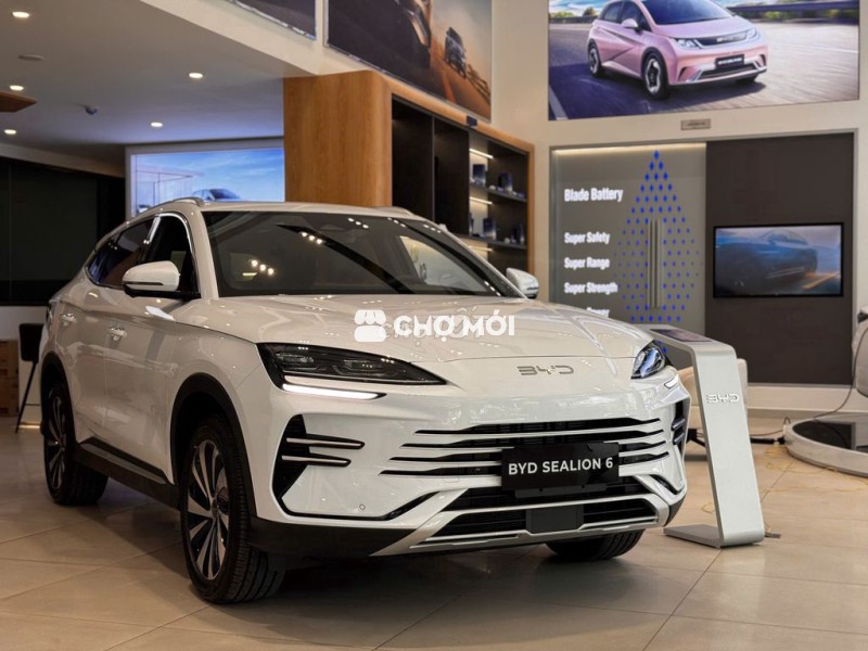 BYD Sealion 6 Plug-in hybrid DM-i