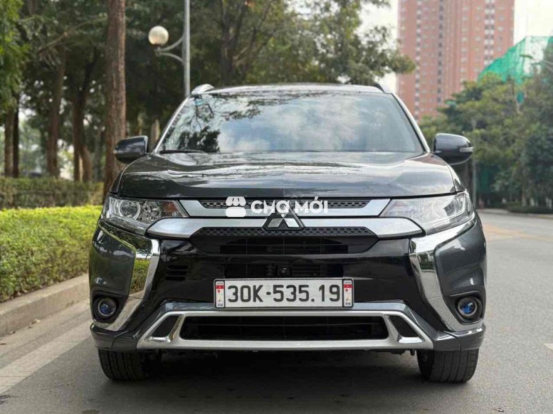 Mitsubishi Outlander CVT 2023  7 chỗ siêu mới