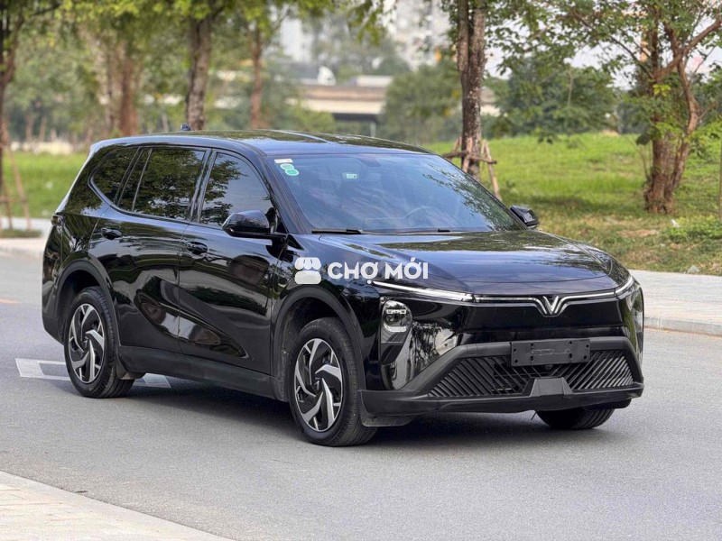 Limo Green 2025 siêu lướt 9.000km mới 99%