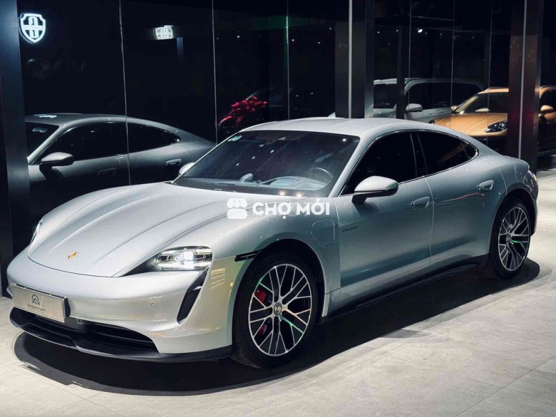 Porsche Taycan 4S Bạc ánh kim