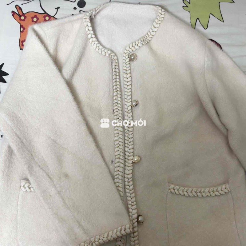 Áo khoác nữ len màu Kem