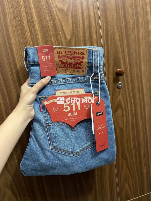 quần mặt tết hiệu Levi's