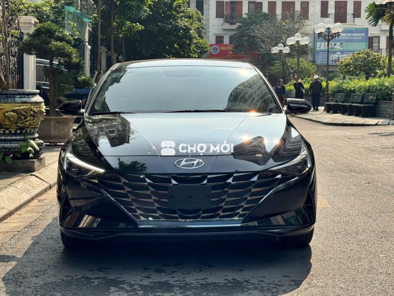 Hyundai Elantra 1.6 đặc biệt 2024