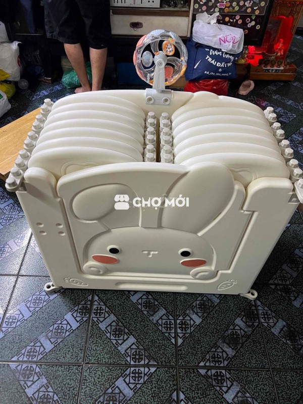 Quây cũi Pakey Thỏ 1m5 x 1m9 like new