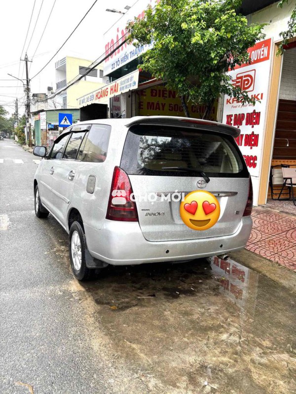 Toyota Innova 2006 G - 200000 km