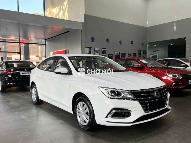 MG MG5 MT 2025 giá chỉ từ 320 triệu