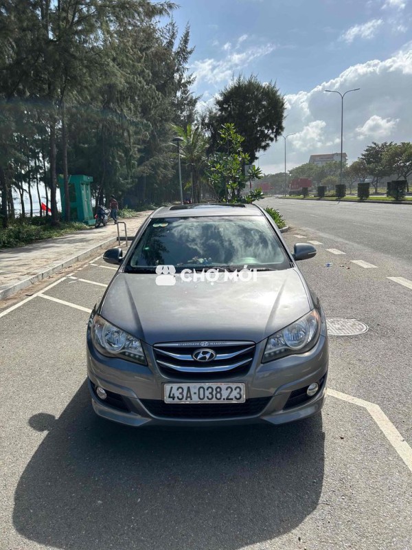 Hyundai Avante 2011 1.6 Xám 80000 km
