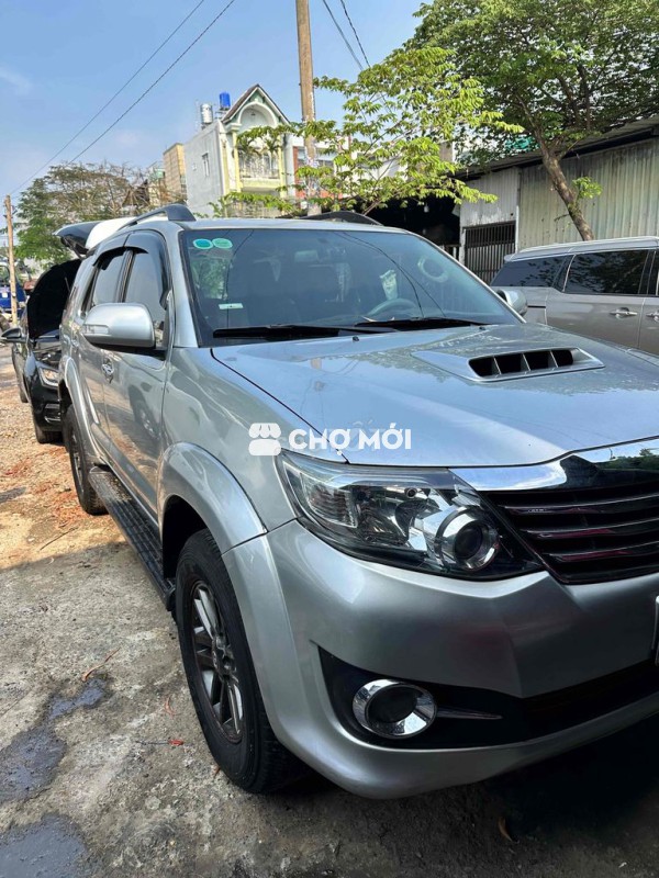 Toyota Fortuner 2015 2.5G