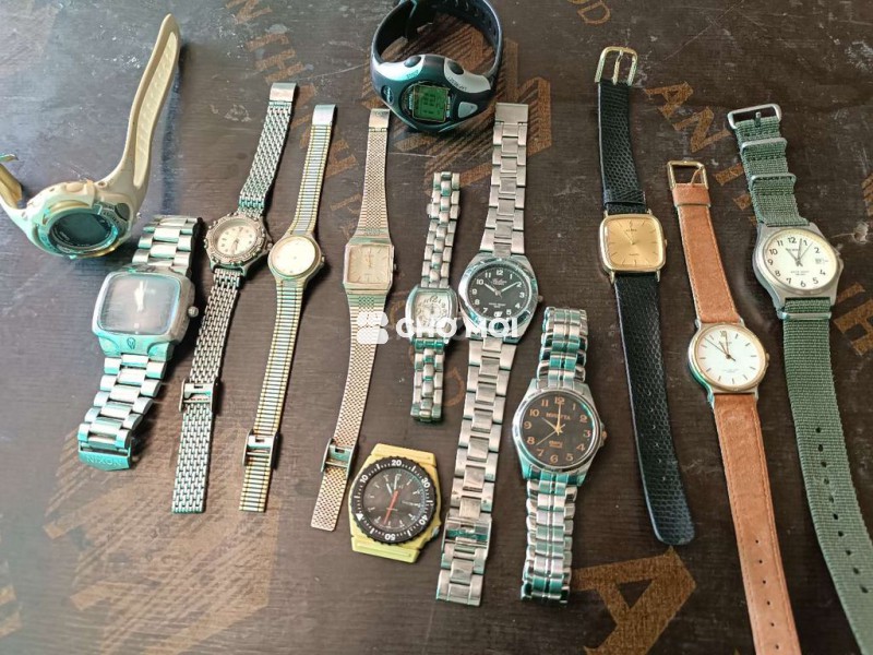 Thanh lý lô đồng hồ nhật 13 cái đã vào pin