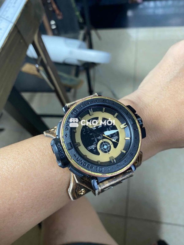 Đồng hồ Casio bẩn bẩn