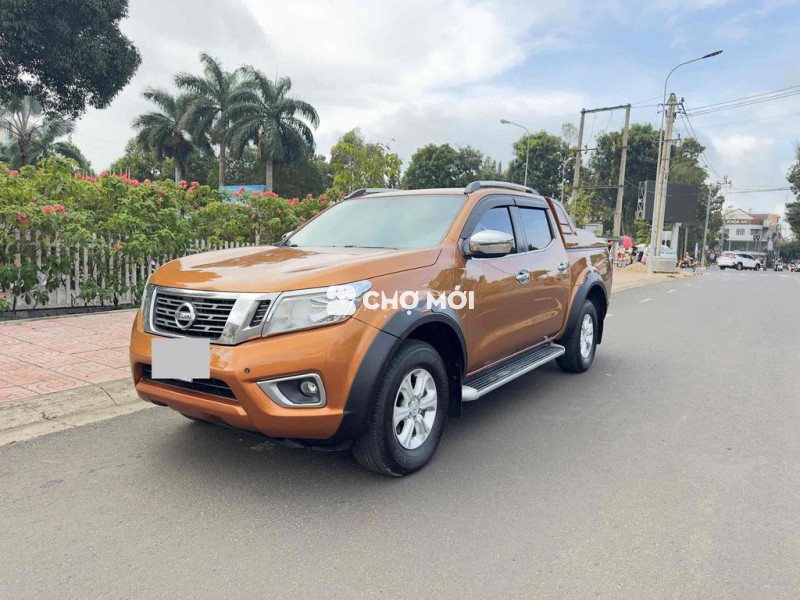 Nissan Navara 2019 2.5 turbo AT 4x2 100000 km