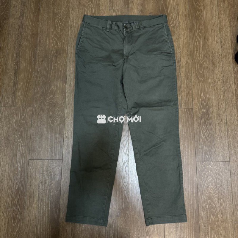 Quần kaki UNIQLO chính hãng