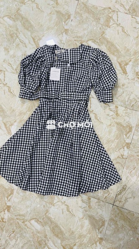 Váy nữ kẻ caro tay phồng Đen trắng Mới