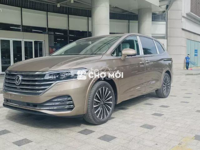 Volkswagen Viloran Luxury 2025