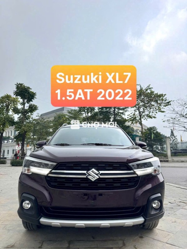 Suzuki XL7 1.5AT 2022 màu đỏ