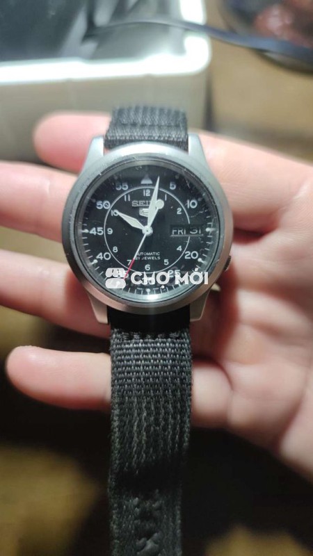 Đồng hồ đeo tay Seiko Nam Vải Đen