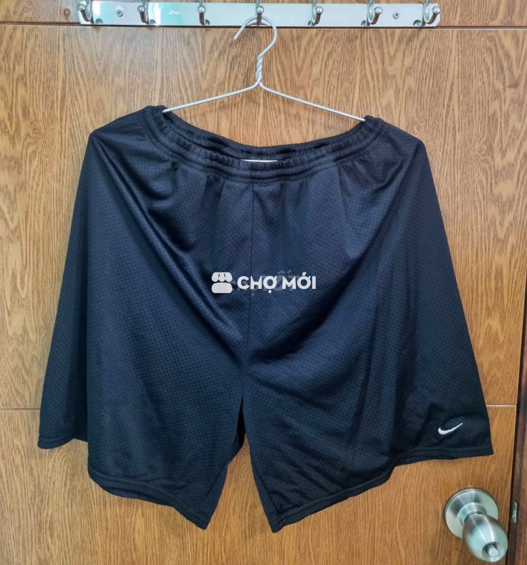 Quần short Nike đen chính hãng (1.65-1.75m)