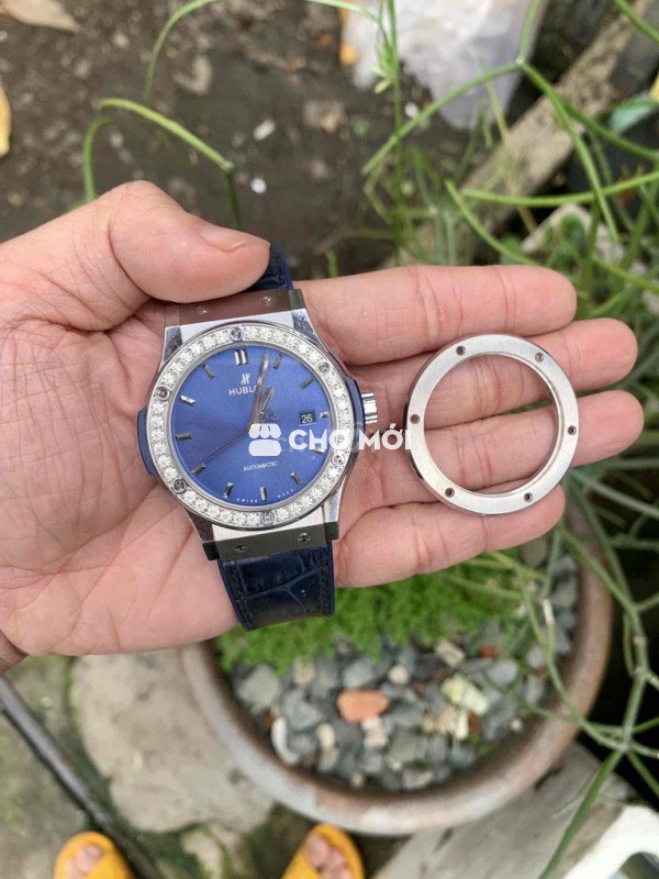 Đồng hồ HB chế tác 42mm niềng kim mois